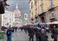 Napoli - Eintracht, centinaia di tifosi tedeschi invadono il centro storico