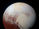 Plutone ripreso dalla sonda New Horizons nel 2015 (fonte: NASA/JHUAPL/SwRI) (ANSA)