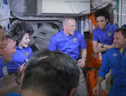Gli astronauti della Stazione Spaziale accolgono i colleghi della Crew 5 (fonte: NASA TV) (ANSA)