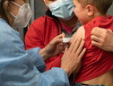 Via libera dall'Ema alla terza dose del vaccino Pfizer per gli over12 e Moderna per bambini tra i 6 e i 12 anni (ANSA)