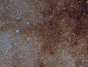 Una parte della gigantesca foto di gruppo di 3 miliardi di stelle della Via Lattea (fonte: DECaPS2/DOE/FNAL/DECam/CTIO/NOIRLab/NSF/AURA) (ANSA)
