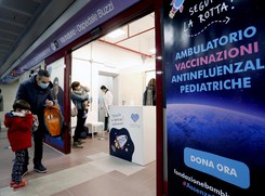 Influenza: vaccinazione protegge bimbi anche da altri ceppi (ANSA)