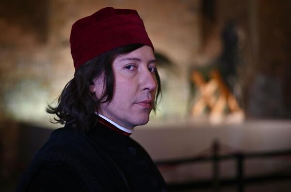 Andrea Ascolese interpreta il Perugino nello spot della Regione Umbria © Ansa