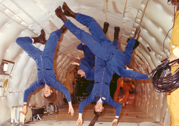 . Astronauti in addestramento sperimentano la microgravità (fonte: NASA) © Ansa