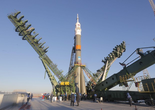 Pronta al lancio la Soyuz per la missione Futura © EPA