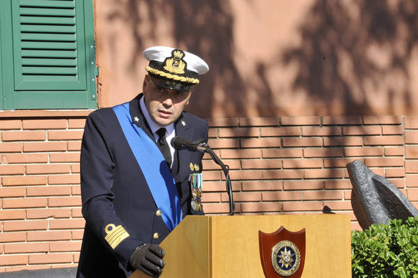 Il Contrammiraglio Luigi Sinapi (Direttore dell'Istituto Idrografico della Marina - Genova)