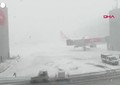 Turchia, una bufera di neve ferma l'aeroporto di Istanbul