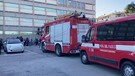 Terremoto, il sopralluogo dei vigili del fuoco in una clinica privata di Ancona (ANSA)
