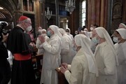 Torino, il cardinale Parolin incontra i profughi ucraini ospiti al Cottolengo