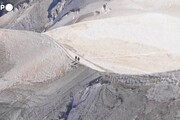 Siccita', pericolo frane e caduta massi: Monte Bianco chiuso agli alpinisti