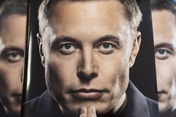 La copertina del libro di Walter Isaacson su Elon Musk