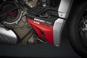 Ducati Streetfighter V4 2023 (ANSA)