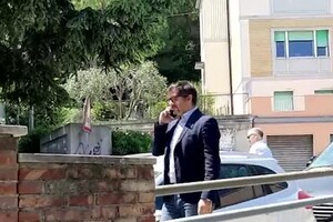 Ballottaggi comunali, il candidato Daniele Silvetti al voto ad Ancona (ANSA)