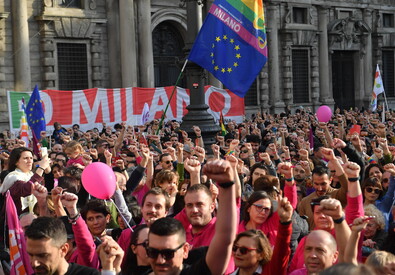 Figli coppie gay, la manifestazione a Milano (ANSA)