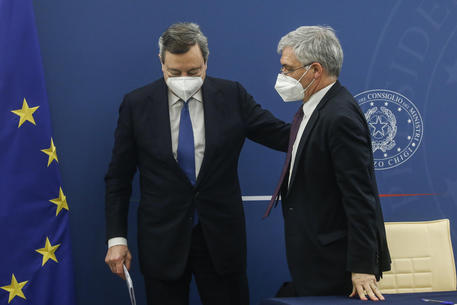 Il premier, Mario Draghi, e il ministro dell'Economia, Franco © ANSA
