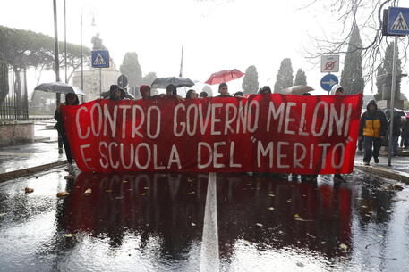 Manifestazione studentesca 'No Meloni day' al Circo Massimo, Roma, 18 novembre 2022. ANSA/ ANGELO CARCONI © ANSA
