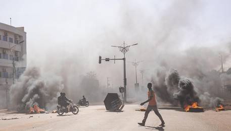 Burkina Faso: media, presidente Kabore in mano a insorti (ANSA)