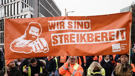 La protesta a Berlino (ANSA)