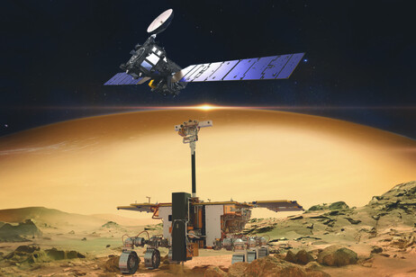 Rappresentazione artistica della missione ExoMars, con il rover e l'orbiter Tgo (fonte: Thales Alenia Space_Master Images Programmes)