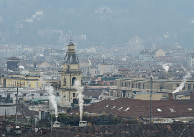 L'Ue boccia l'Italia su rifiuti e smog, ok economia circolare (foto: ANSA)
