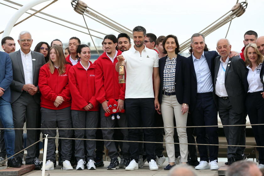 Il vascello Belem che porterà la fiamma olimpica dalla Grecia alla Francia