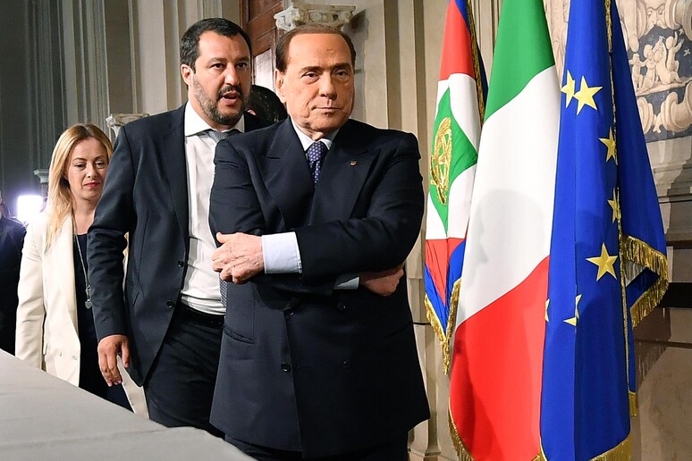 Silvio Berlusconi in una foto d 'archivio - RIPRODUZIONE RISERVATA