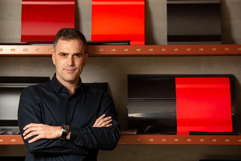 Seat e Cupra: Julio Lozano disegnerà i nuovi modelli - RIPRODUZIONE RISERVATA
