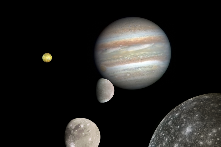 Giove con alcune delle sue numerose lune (fonte: CactiStaccingCrane da Wikipedia) - RIPRODUZIONE RISERVATA