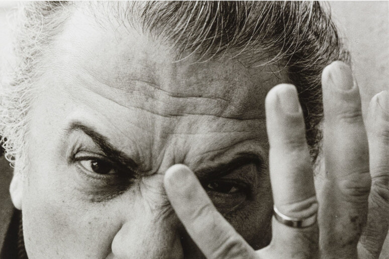 Federico Fellini - RIPRODUZIONE RISERVATA