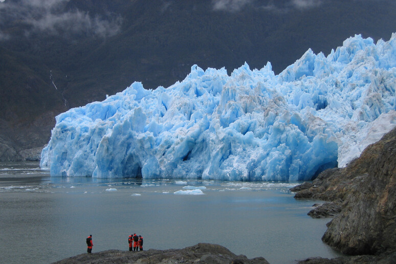 I ghiacciai si stanno sciogliendo con un 'accelerazione di 100 volte negli ultimi 30 anni - RIPRODUZIONE RISERVATA