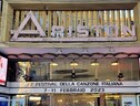Sanremo: l'ingresso del teatro Ariston (ANSA)