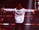 Sanremo: Grignani esibisce camicia 'No war' (ANSA)