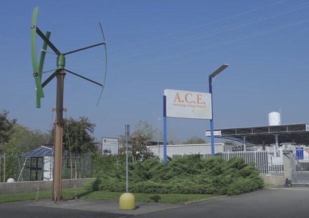 Energia: sole e vento, in Lombardia i mini generatori eolici  © Ansa
