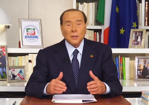 Video Berlusconi su Facebook © ANSA