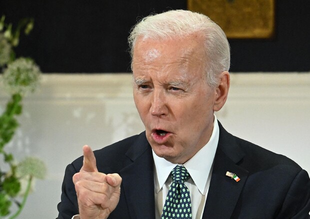 Biden mette il turbo ad auto elettriche, 67% in 10 anni © AFP