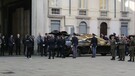 Funerali di Stato di Maroni, il feretro accolto a Varese tra gli applausi (ANSA)
