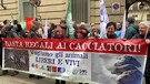 Torino, sit-in di protesta contro la caccia e i provvedimenti della Regione Piemonte (ANSA)