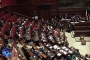Quirinale, Sergio Mattarella raggiunge il quorum e il Parlamento si alza in piedi
