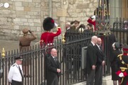 Funerali della regina Elisabetta, i reali arrivano all'abbazia di Westminster