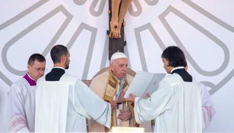Pope Francis attends Eucharistic Congress of Italian Episcopal Conference (ANSA)