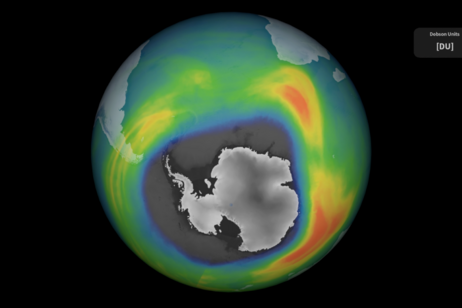 Rappresentazione grafica del buco dell'ozono sull'Antartide nel 2023 (fonte: c dati modificati di Sentinel Copernicus (2023)/processati da DLR)