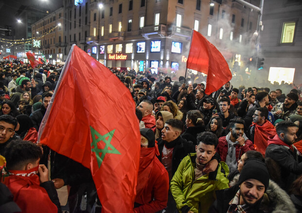 Milano, marocchini in festa (foto: ANSA)
