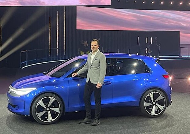 VW punta sui giovani con auto elettrica sotto i 25.000 euro © VW