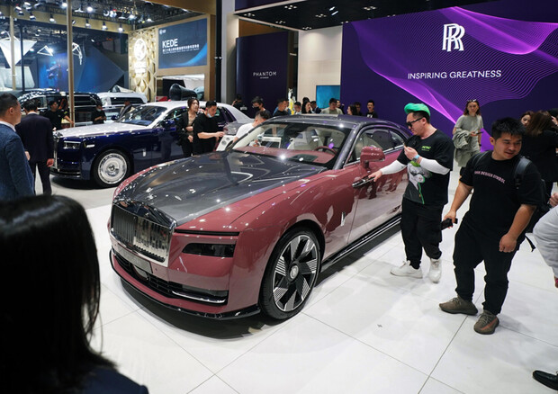 Rolls-Royce regala ai cinesi debutto dell'elettrica Spectre (ANSA)