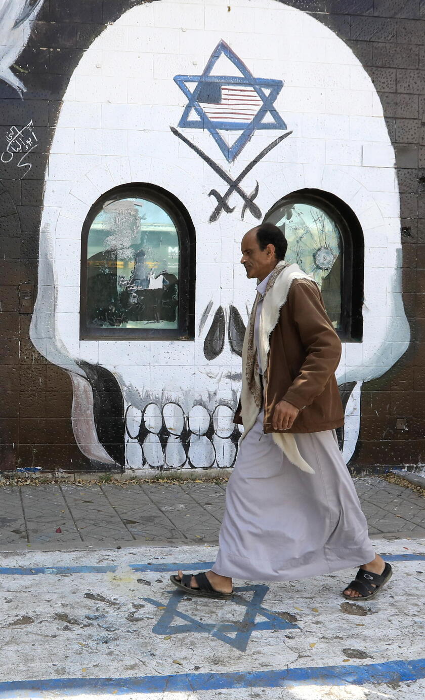 Yemeni artists show solidarity with Palestinian people through graffiti campaign in Sana 'a © ANSA/EPA