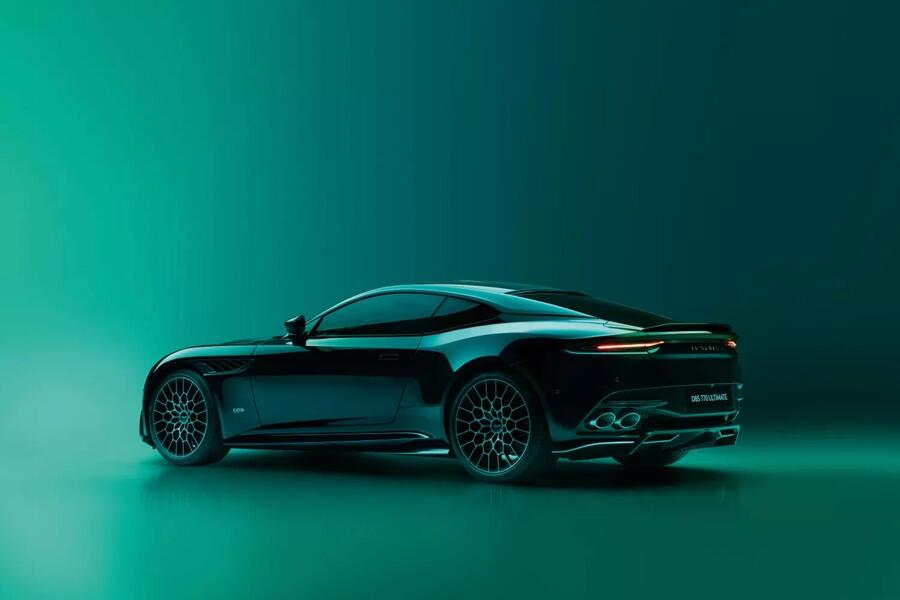 Aston Martin: la DBS 770 Ultimate è la più potente di sempre © 