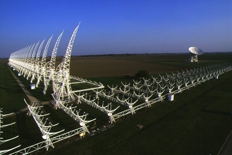 Il radiotelescopio Croce del Nord (fonte: Media INAF) - RIPRODUZIONE RISERVATA