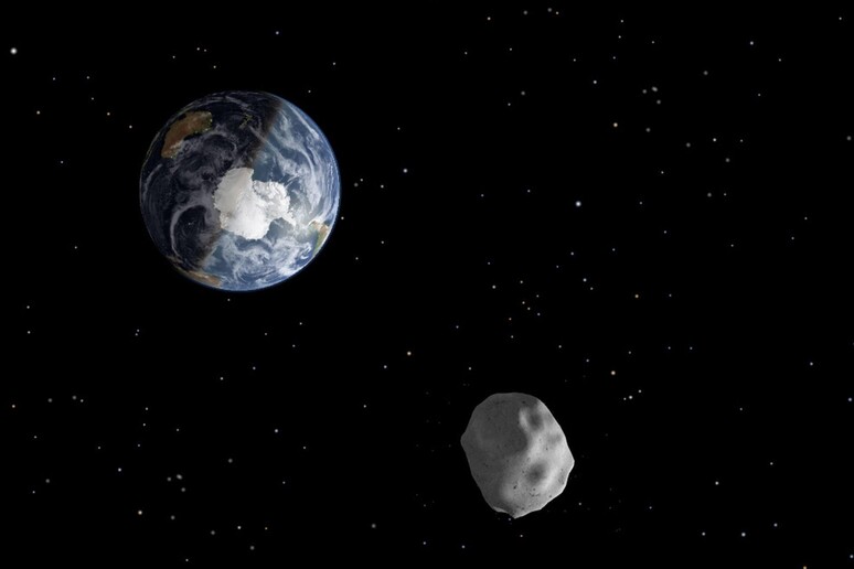 Un asteroide vicino alla Terra in una illustrazione fornita dalla Nasa - RIPRODUZIONE RISERVATA