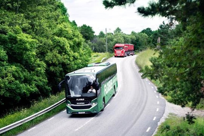 Scania: in anteprima il primo bus internazionale a biogas © ANSA/Scania