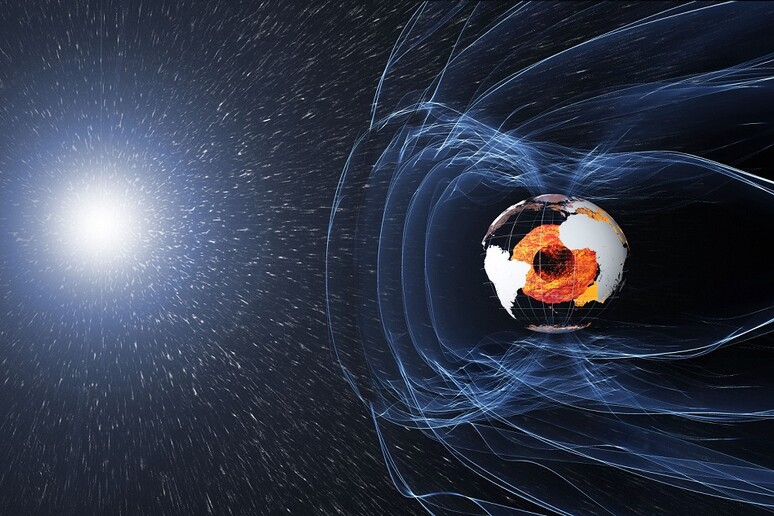 Il campo magnetico terrestre ci protegge dalle radiazioni cosmiche e dalle particelle cariche del vento solare (fonte: ESA/ATG medialab) - RIPRODUZIONE RISERVATA